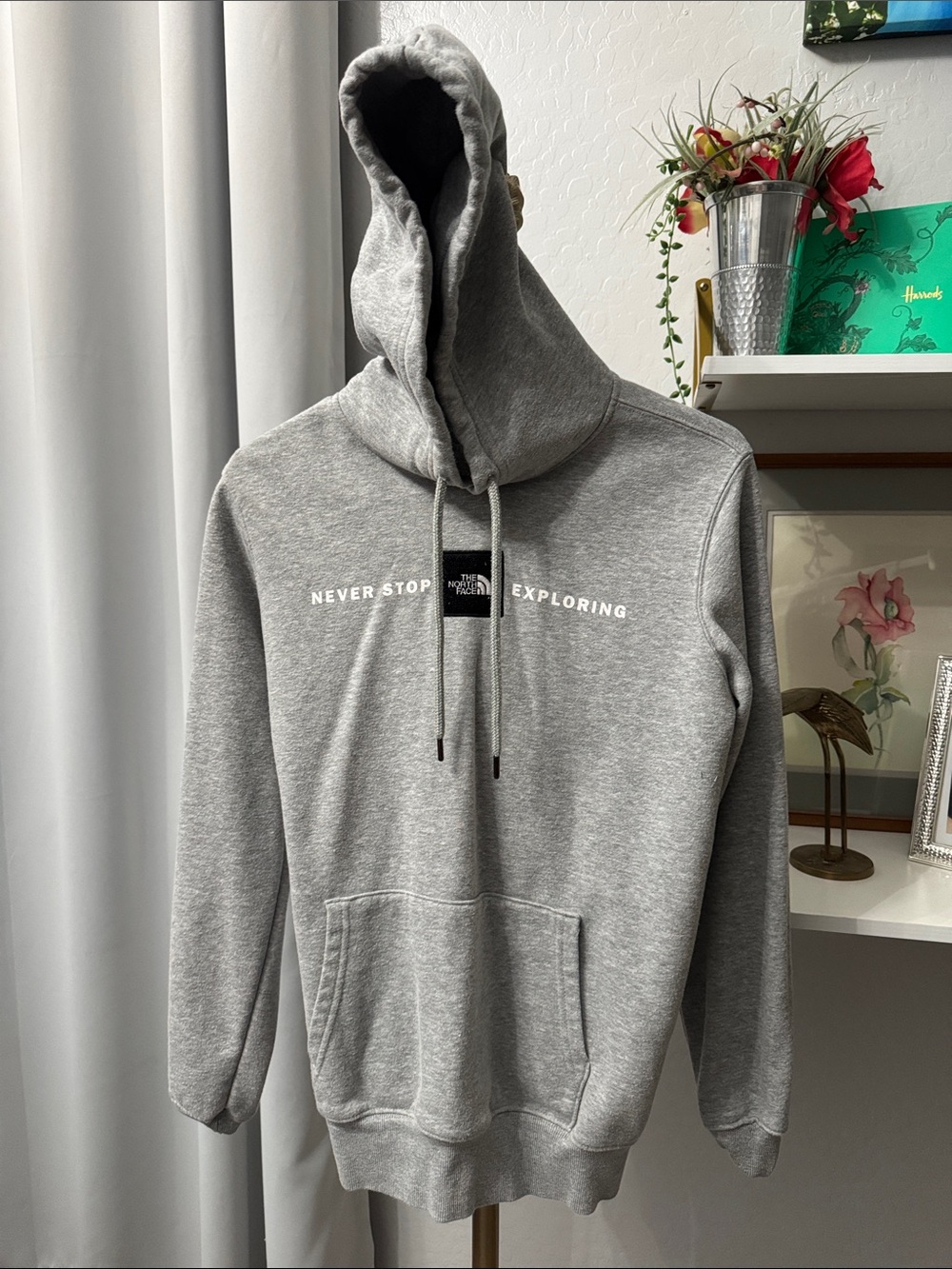The North Face Men’s Light Gray 'Never Stop Exploring' Pullover Hoodie